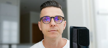Alex Blogoodf Photo